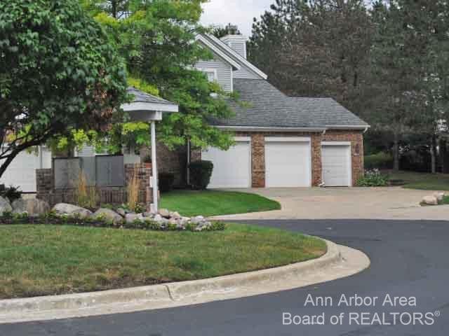 4299 Pine Ridge Court, Ann Arbor, MI 48105