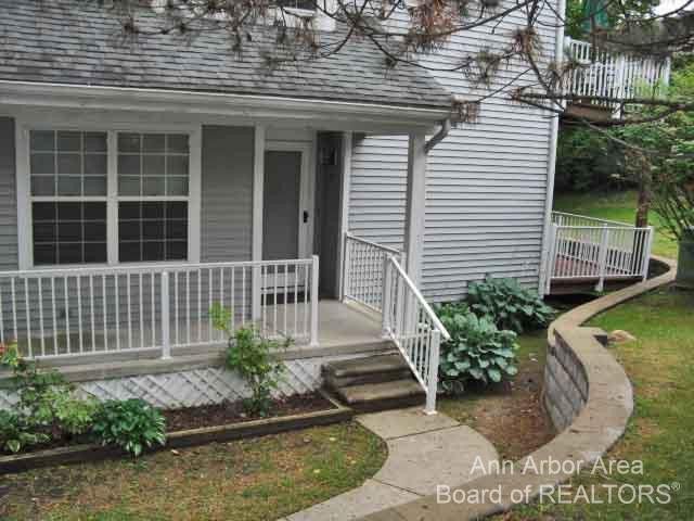 4299 Pine Ridge Court, Ann Arbor, MI 48105