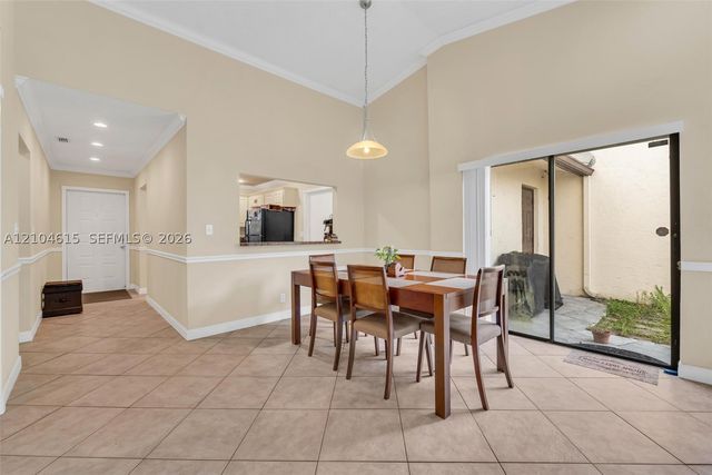 6633 N Parkway Dr 5-7, Margate, FL 33068