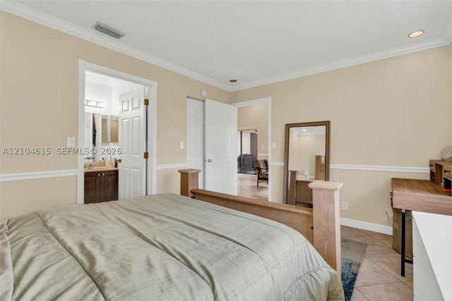 6633 N Parkway Dr 5-7, Margate, FL 33068