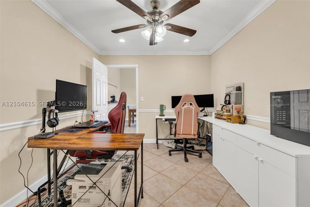 6633 N Parkway Dr 5-7, Margate, FL 33068