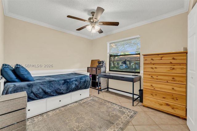 6633 N Parkway Dr 5-7, Margate, FL 33068