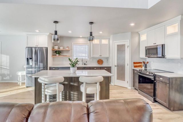 3521 Grandwood Drive N, Fargo, ND 58102