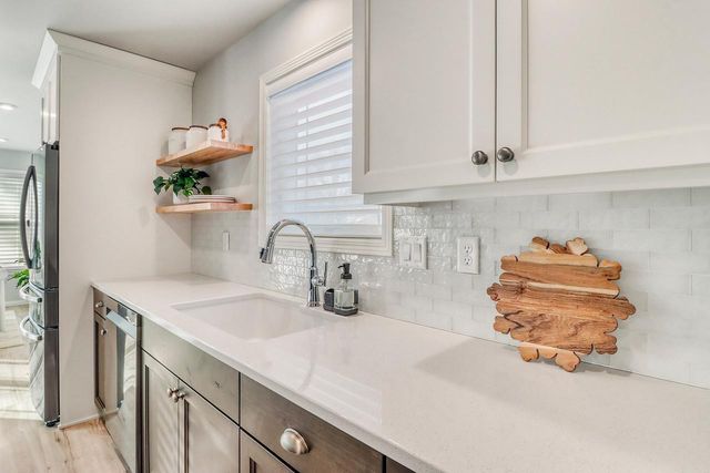 3521 Grandwood Drive N, Fargo, ND 58102