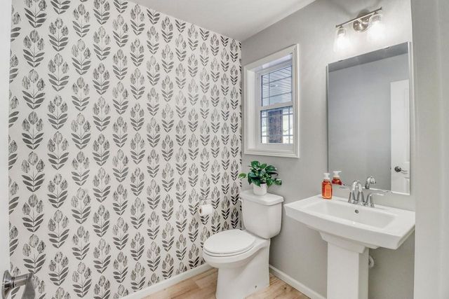 3521 Grandwood Drive N, Fargo, ND 58102