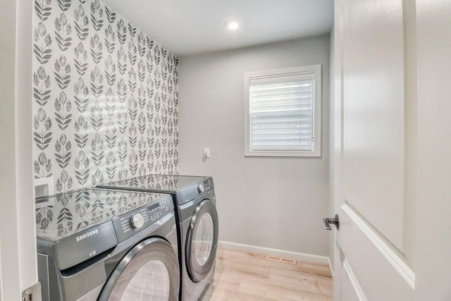 3521 Grandwood Drive N, Fargo, ND 58102