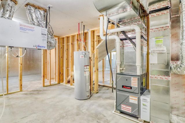 3521 Grandwood Drive N, Fargo, ND 58102