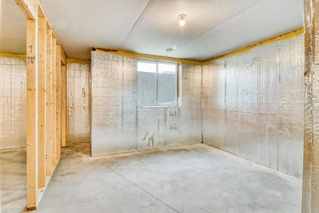 3521 Grandwood Drive N, Fargo, ND 58102