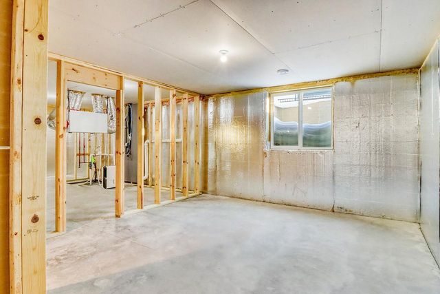 3521 Grandwood Drive N, Fargo, ND 58102