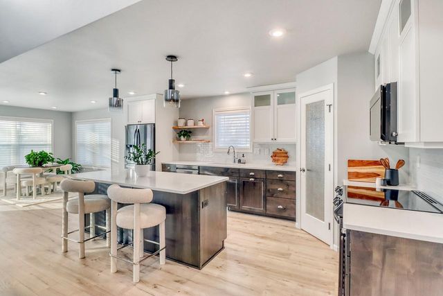 3521 Grandwood Drive N, Fargo, ND 58102