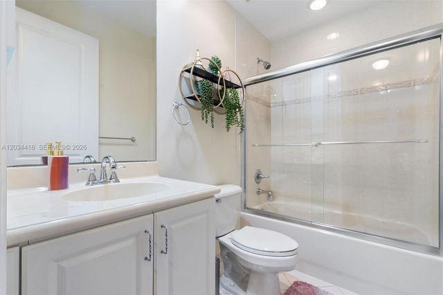 2925 NW 126th Ave 105, Sunrise, FL 33323