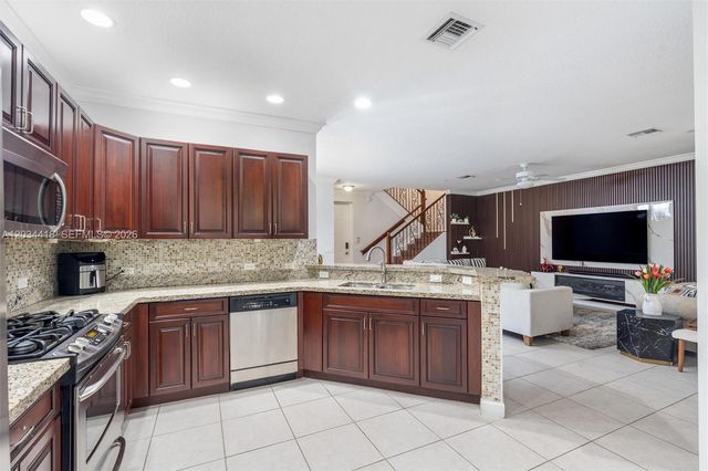 2925 NW 126th Ave 105, Sunrise, FL 33323