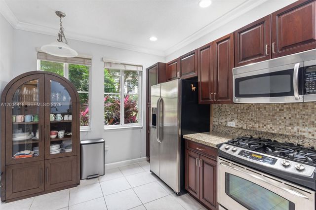 2925 NW 126th Ave 105, Sunrise, FL 33323