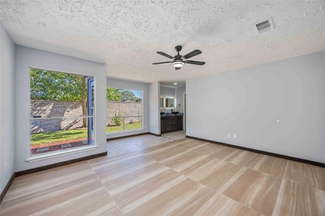 16103 Grassy Creek Drive, Houston, TX 77082