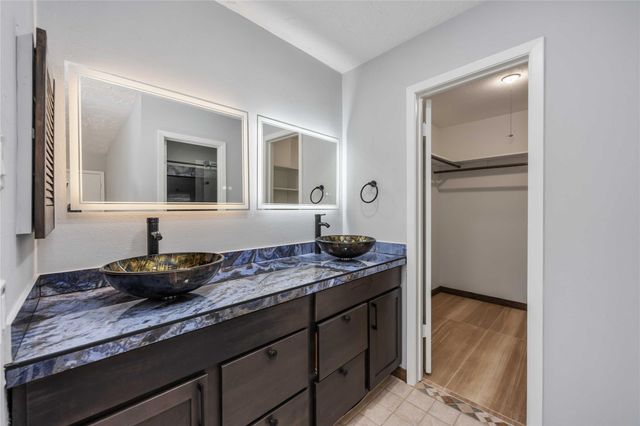 16103 Grassy Creek Drive, Houston, TX 77082