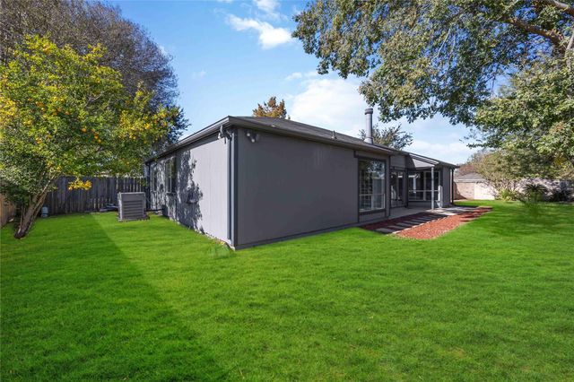 16103 Grassy Creek Drive, Houston, TX 77082