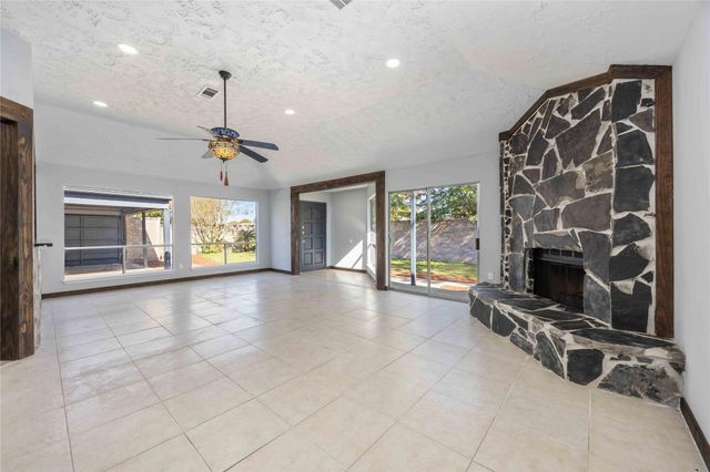 16103 Grassy Creek Drive, Houston, TX 77082