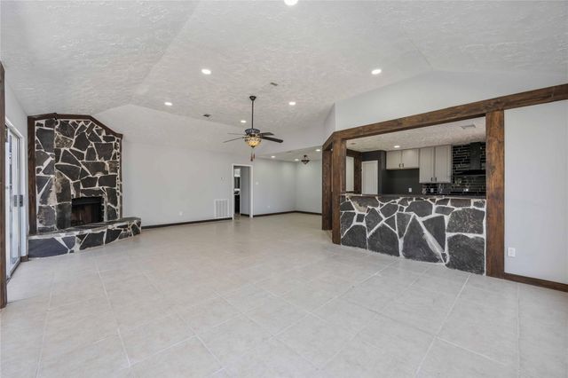 16103 Grassy Creek Drive, Houston, TX 77082