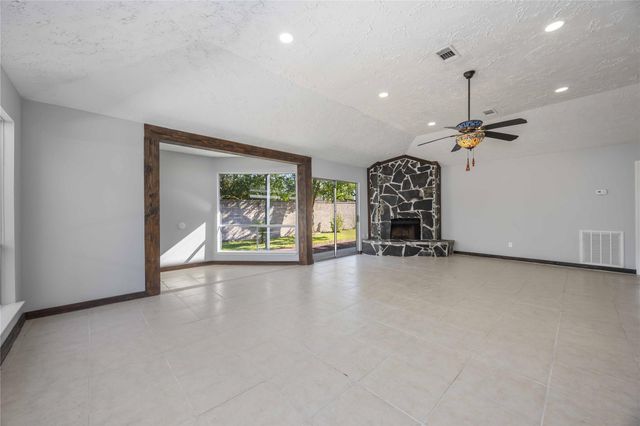 16103 Grassy Creek Drive, Houston, TX 77082