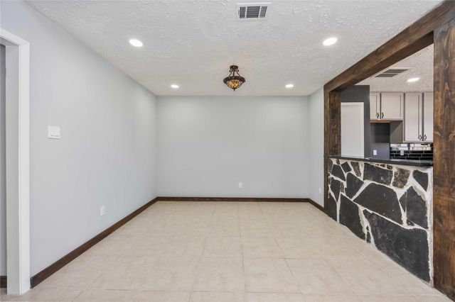 16103 Grassy Creek Drive, Houston, TX 77082