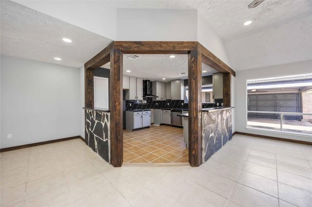 16103 Grassy Creek Drive, Houston, TX 77082