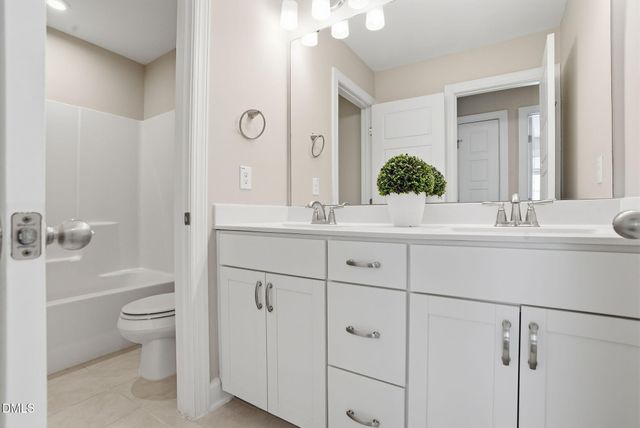 200 Woodstaff Avenue, Wake Forest, NC 27587