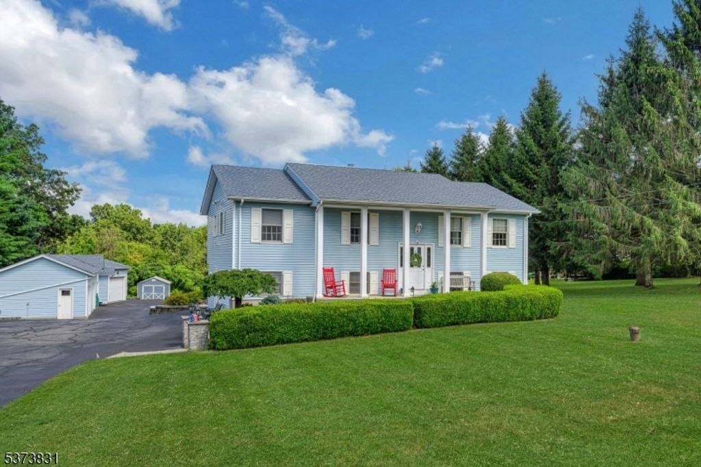 83 Hyatt Rd, Frankford Twp., NJ 07826
