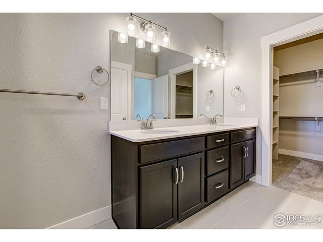 4192 Trapper Lake Dr, Loveland, CO 80538