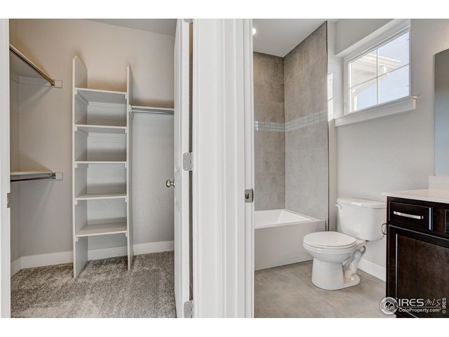 4192 Trapper Lake Dr, Loveland, CO 80538