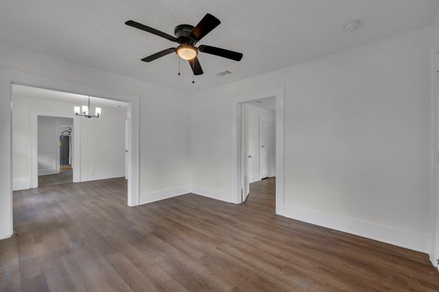 3626 Meyers Street, Dallas, TX 75215