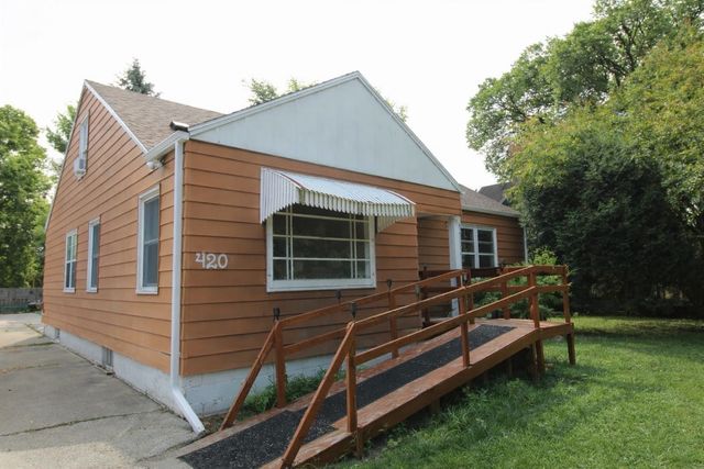 420 14th Street S, Moorhead, MN 56560