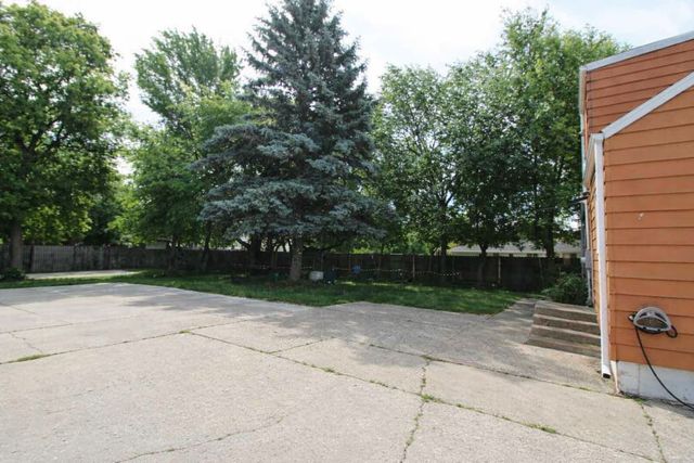 420 14th Street S, Moorhead, MN 56560