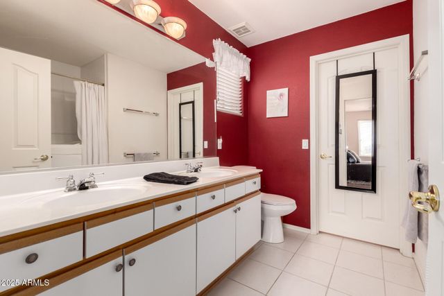 1362 E Cherry Hills Drive, Chandler, AZ 85249