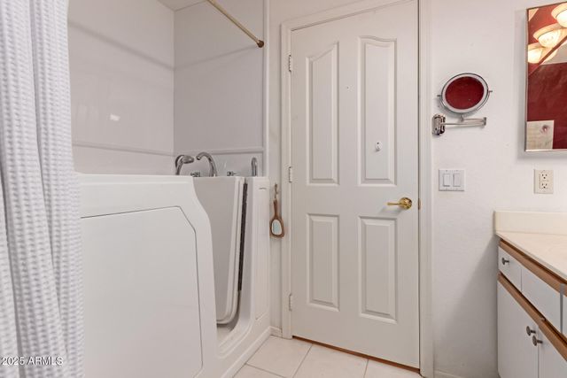 1362 E Cherry Hills Drive, Chandler, AZ 85249