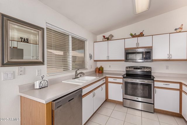 1362 E Cherry Hills Drive, Chandler, AZ 85249