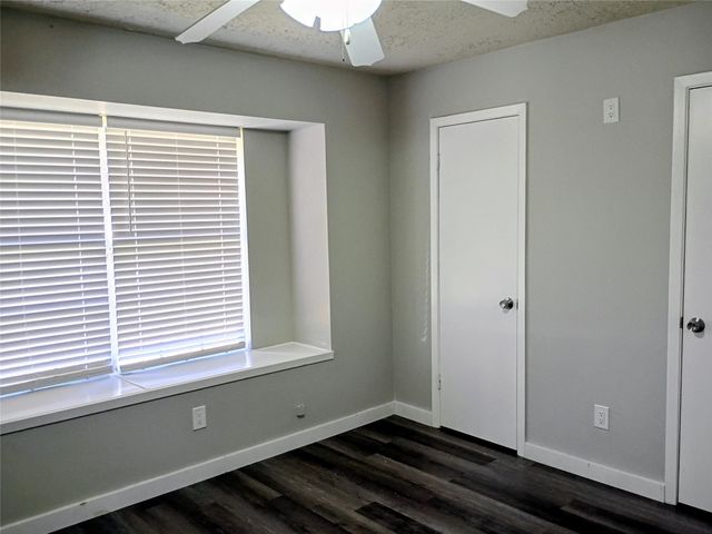 7818 Hiawatha Street, Baytown, TX 77521