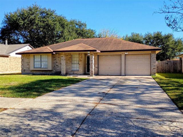 7818 Hiawatha Street, Baytown, TX 77521