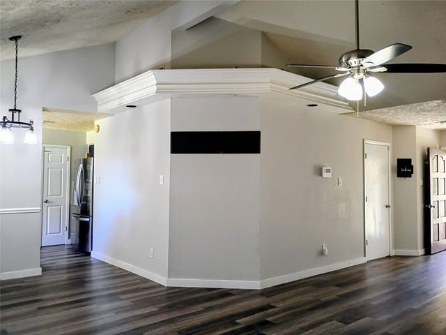 7818 Hiawatha Street, Baytown, TX 77521