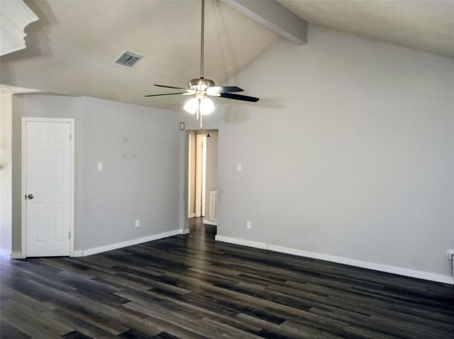 7818 Hiawatha Street, Baytown, TX 77521