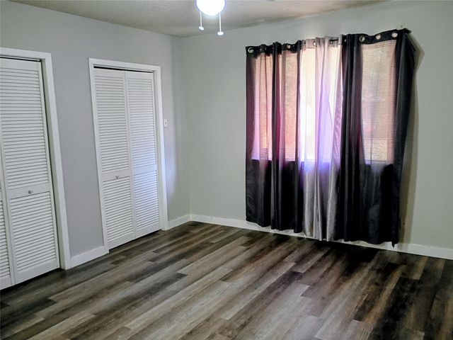 7818 Hiawatha Street, Baytown, TX 77521