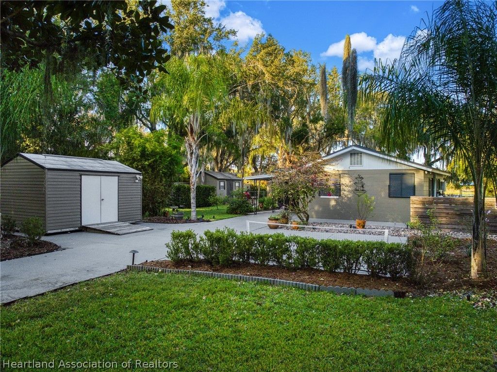 1624 Sentinel Point Road, Sebring, FL 33875