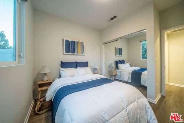 15602 Lilli Way, Van Nuys (los Angeles), CA 91406