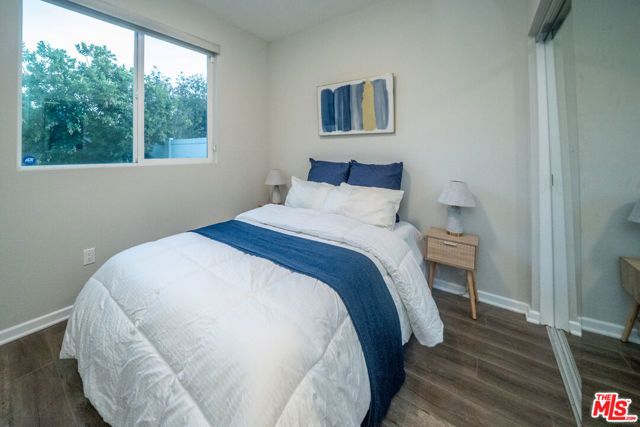15602 Lilli Way, Van Nuys (los Angeles), CA 91406