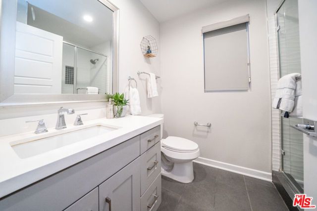 15602 Lilli Way, Van Nuys (los Angeles), CA 91406