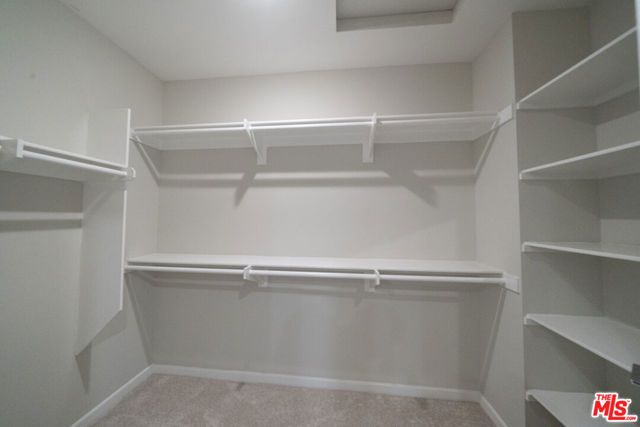 15602 Lilli Way, Van Nuys (los Angeles), CA 91406