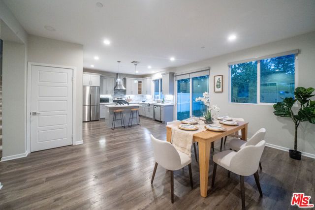 15602 Lilli Way, Van Nuys (los Angeles), CA 91406