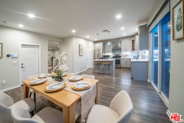 15602 Lilli Way, Van Nuys (los Angeles), CA 91406