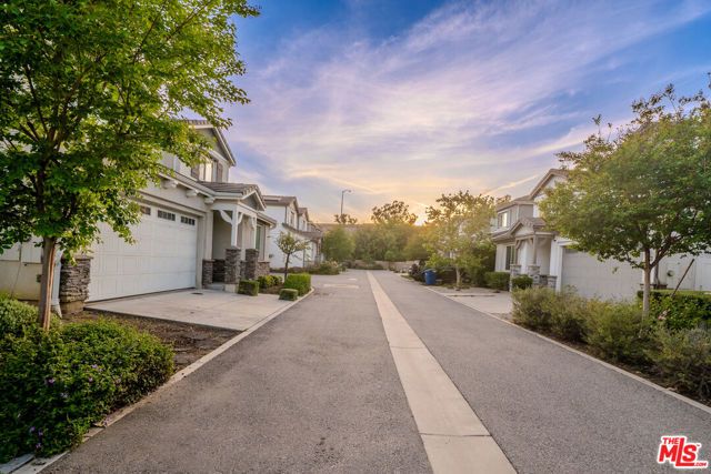 15602 Lilli Way, Van Nuys (los Angeles), CA 91406