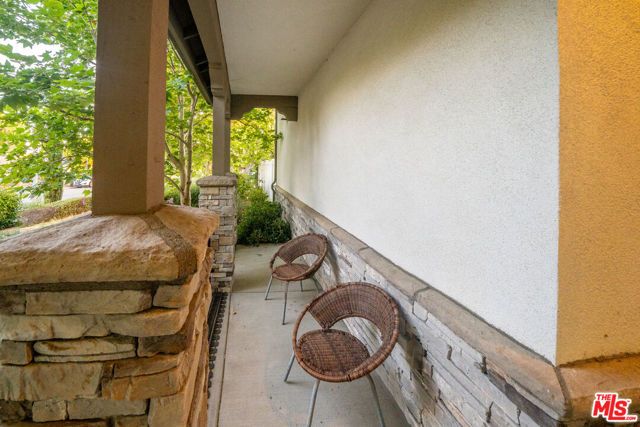 15602 Lilli Way, Van Nuys (los Angeles), CA 91406