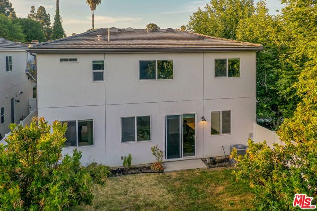15602 Lilli Way, Van Nuys (los Angeles), CA 91406